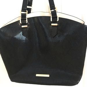 🖤🖤Gianni Bini Black Snakeskin Look Handbag🖤🖤